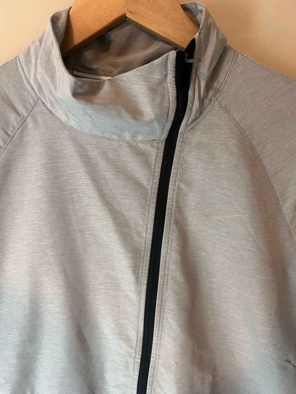 Nike Running Asymmetrical Zip Moto Jacket Size M Gray Activewear Lightweight